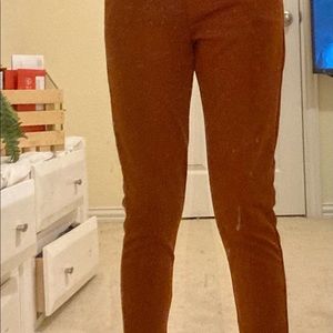 -Very comfortable and a little baggy but baggy enough to fit your legs